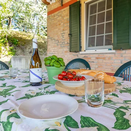 Italian Experience-glicine Holiday