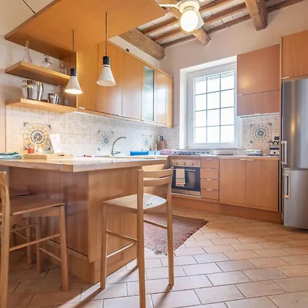 Italian Experience-glicine Holiday Holiday home Castello Ripalta