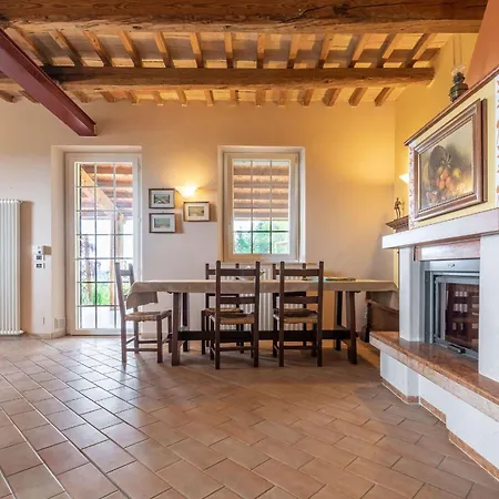 Holiday home Italian Experience-glicine Holiday Castello Ripalta
